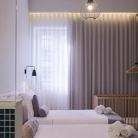 Modern For 13 Guests Apartment Porto