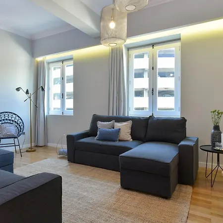 Modern For 13 Guests * Porto